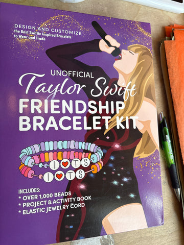 Taylor Swift Friendship Bracelet Kit