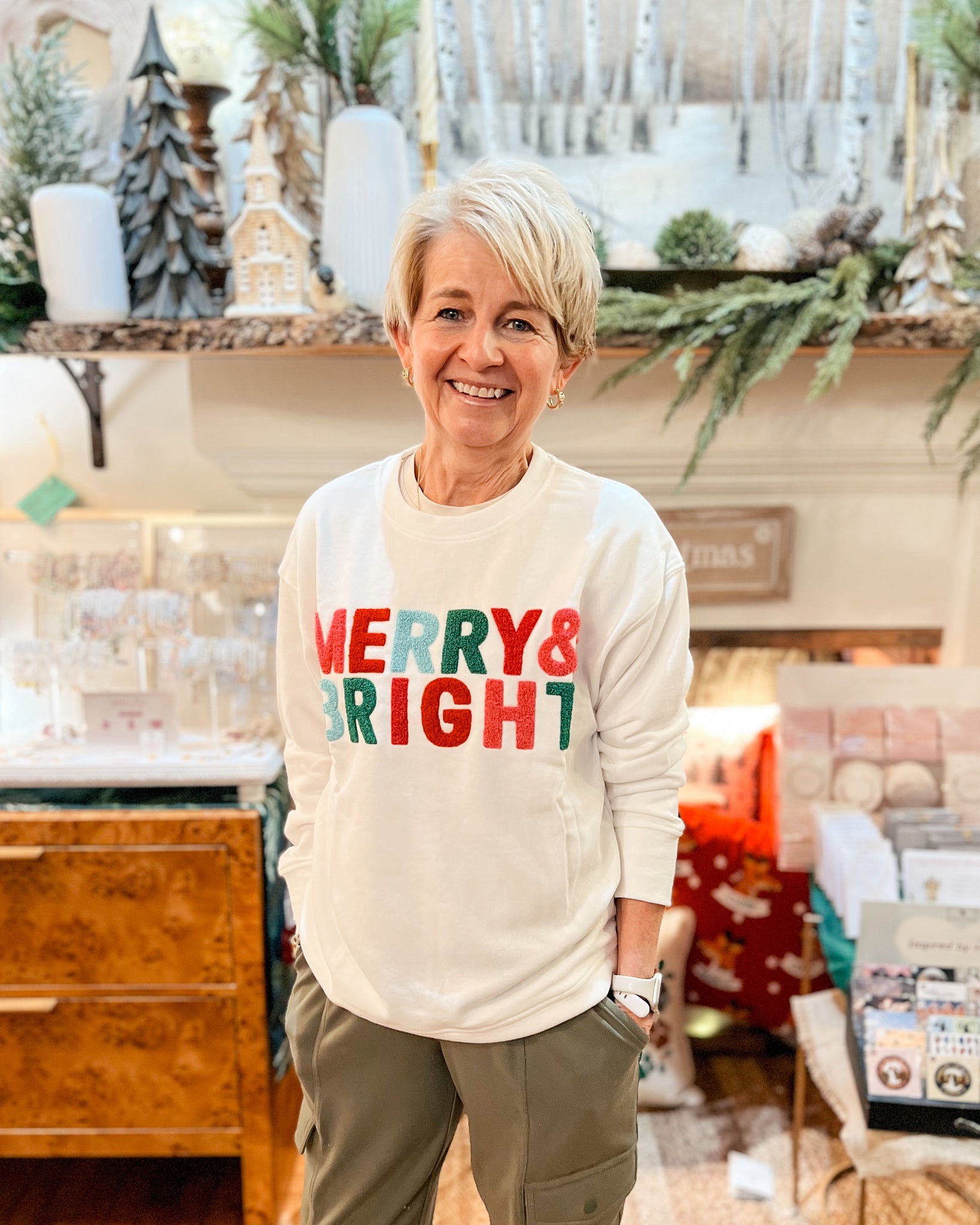 “Merry & Bright” Crewneck - White