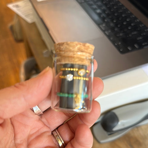 Stretch ring be brilliant