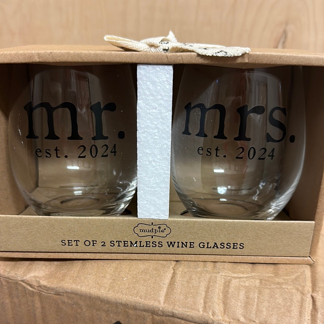 Mr. & Mrs. Wine Glass Set 2024