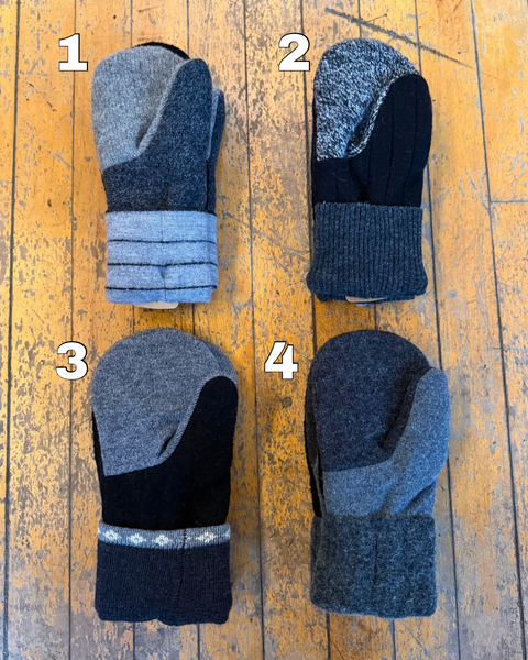 South Lyon East (SLEHS) Wool Mittens