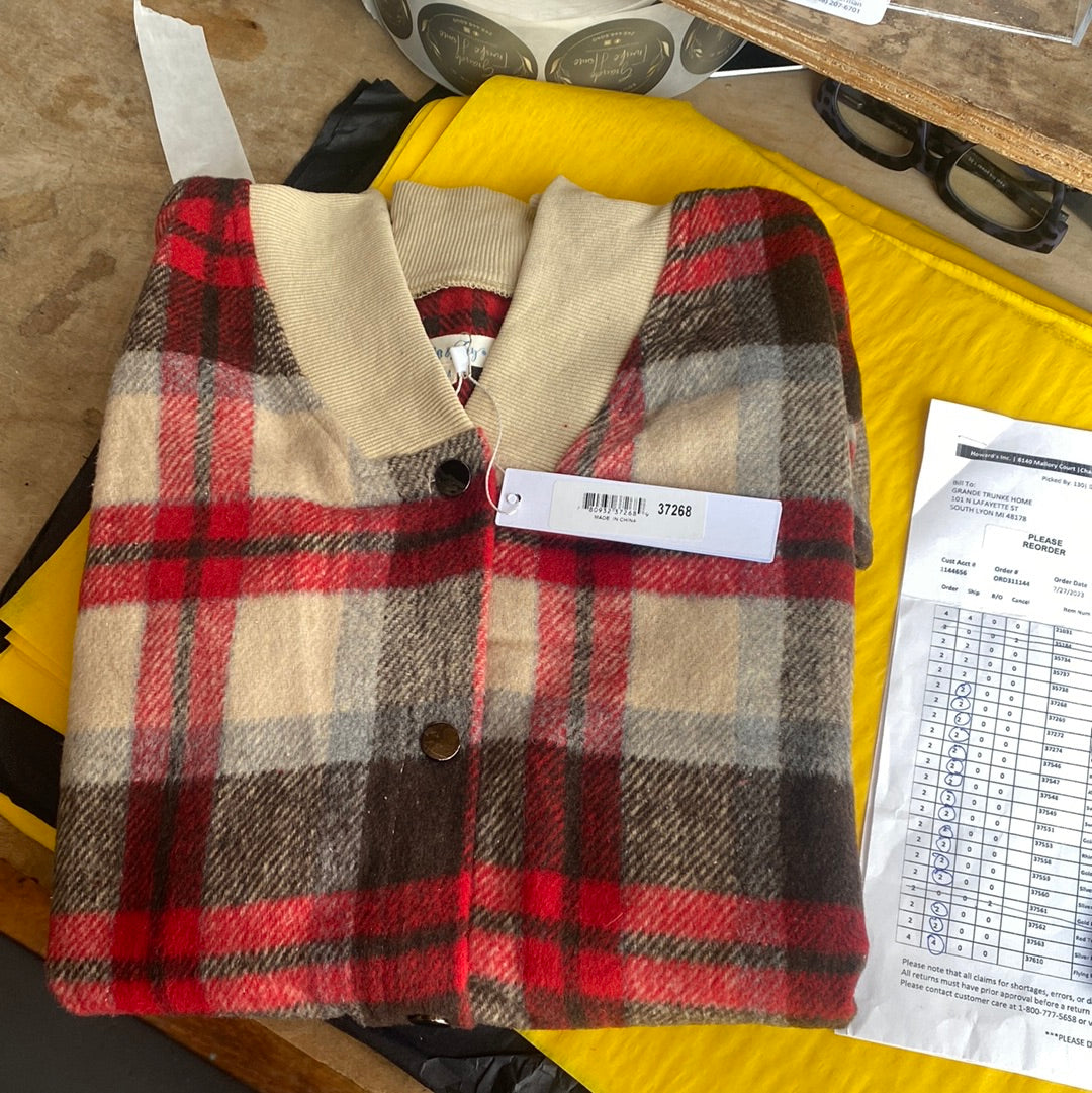 Plaid Shacket Cream M/L