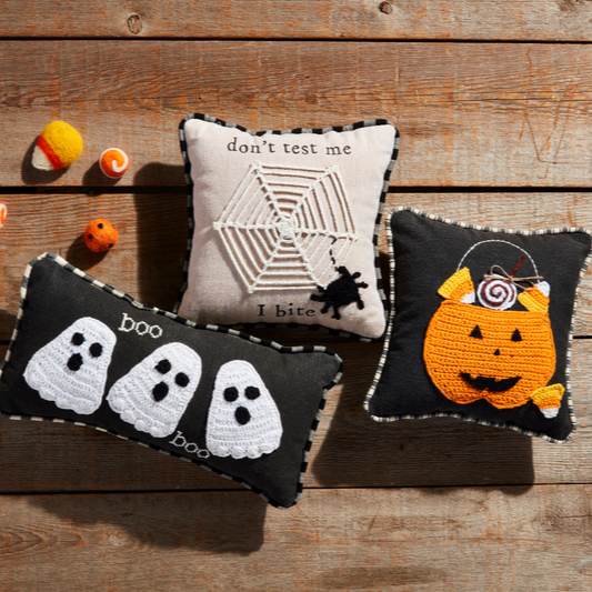 “Boo” Ghost Pillow