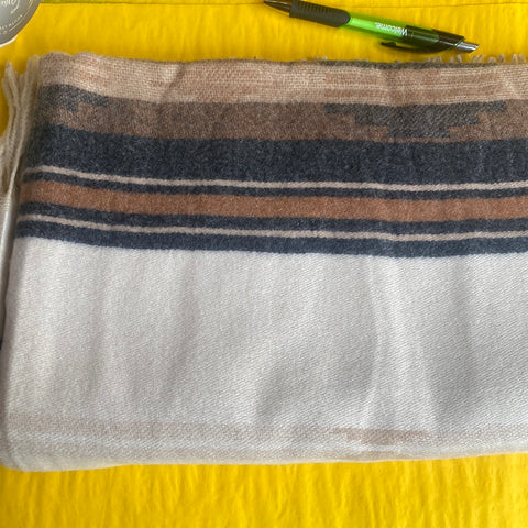 Tan Aztek Poncho
