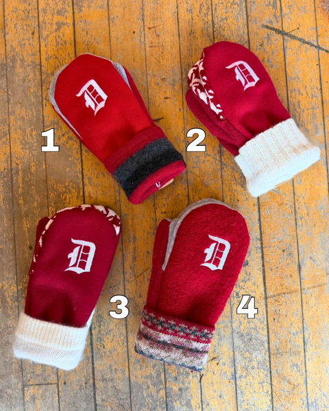 Detroit Red Wings Wool Mittens