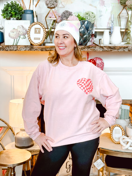 Checkered Heart Ribbed Crewneck in Light Pink