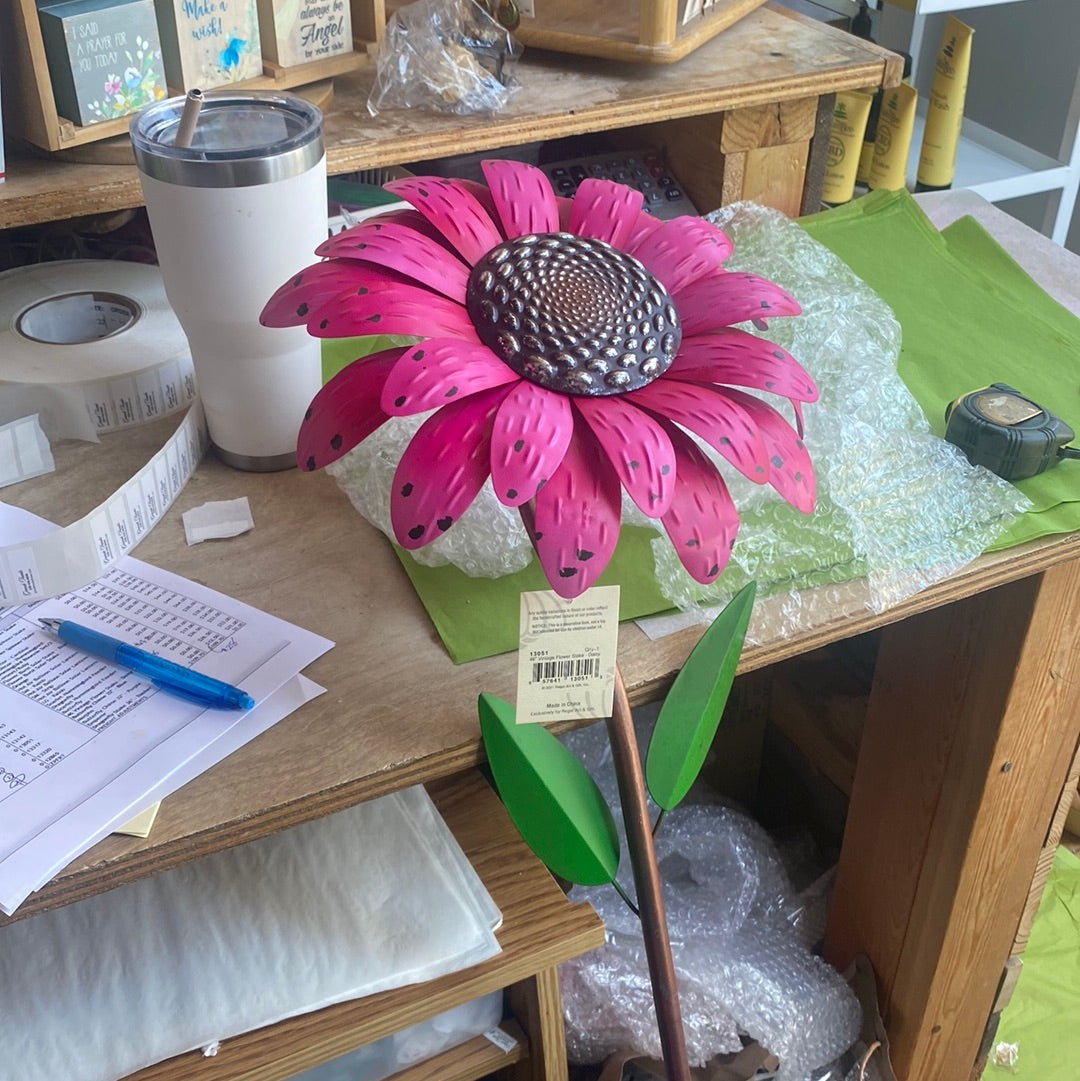 Hot Pink Daisy Stake 46”.