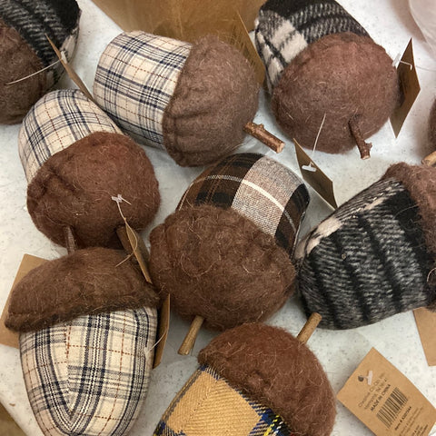 Fabric acorn