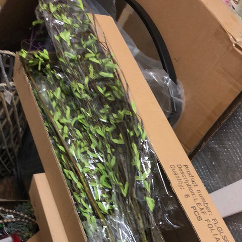 Leaf Spray 24”