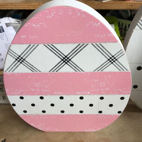 Medium Egg cutout